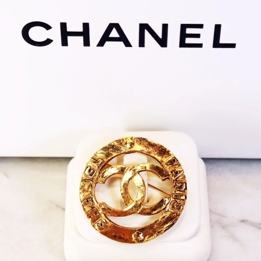Chanel CC Logo Paris Gold Plated Brooch